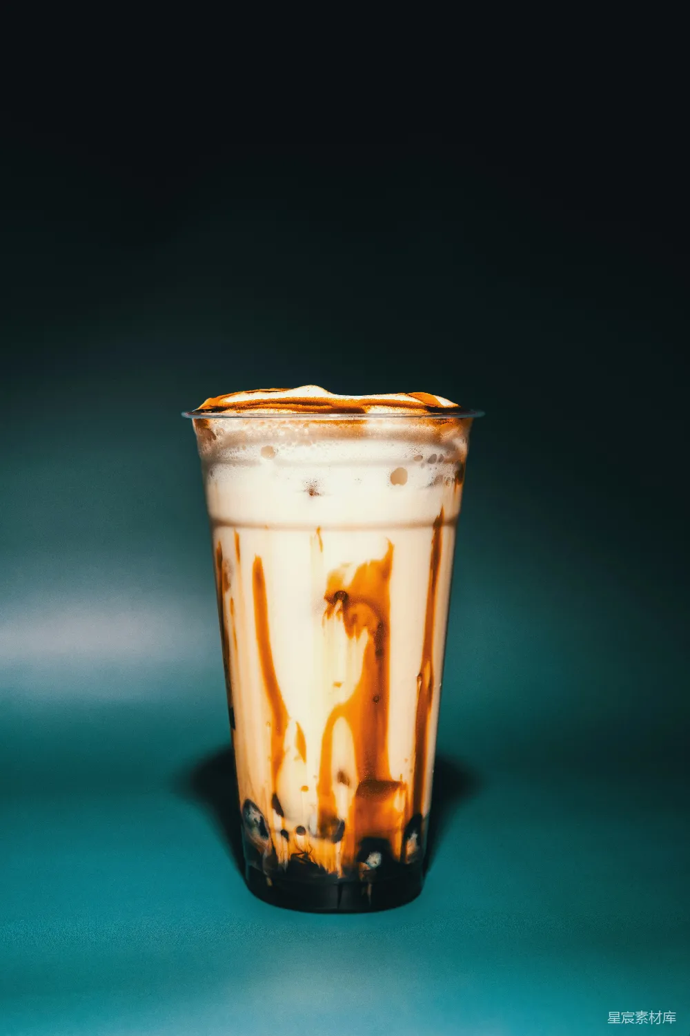 布朗糖珍珠奶茶加奶盖 toppings