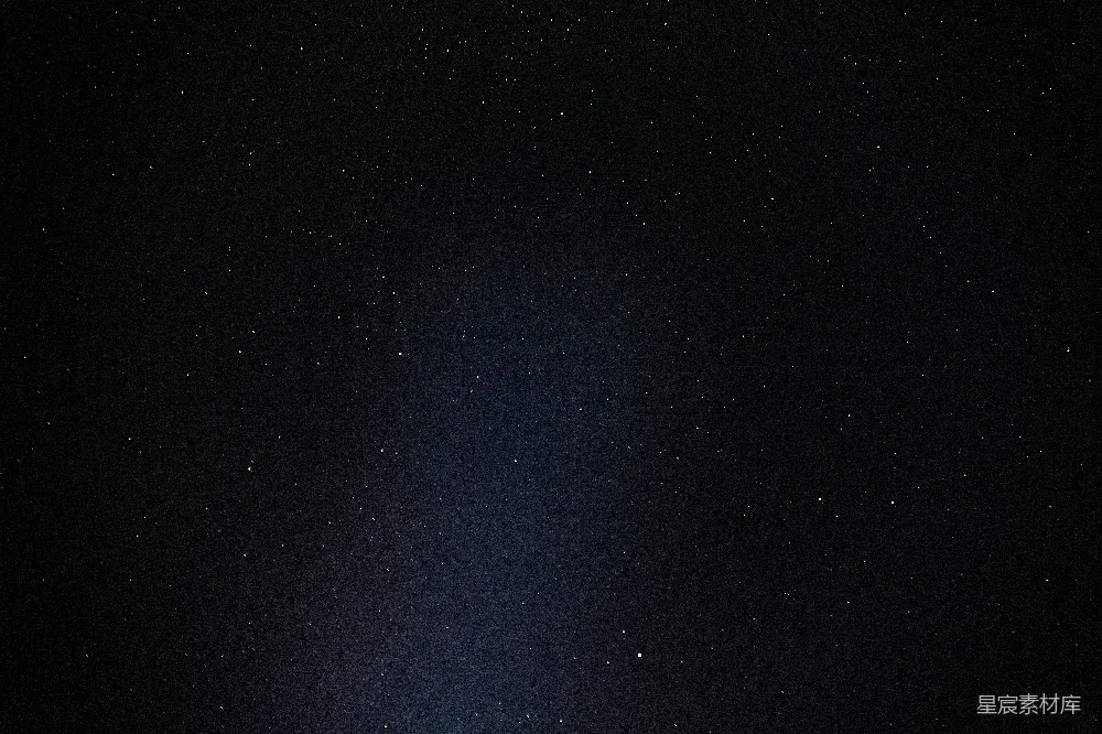 满天繁星点点的黑夜星空。