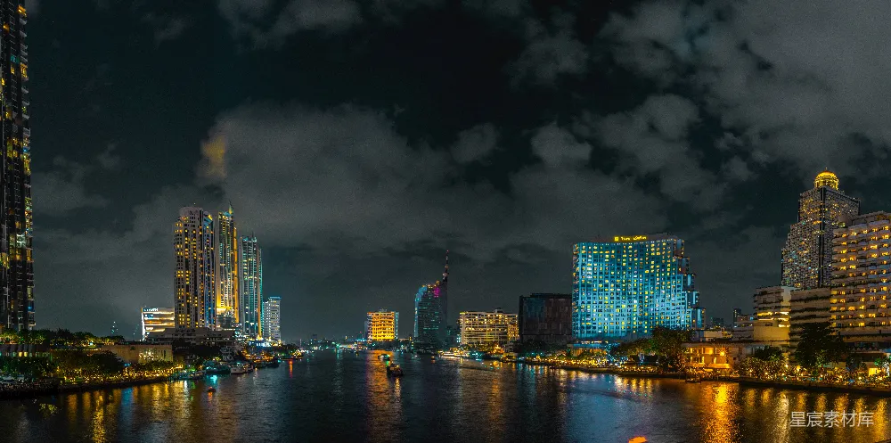 城市夜晚的建筑