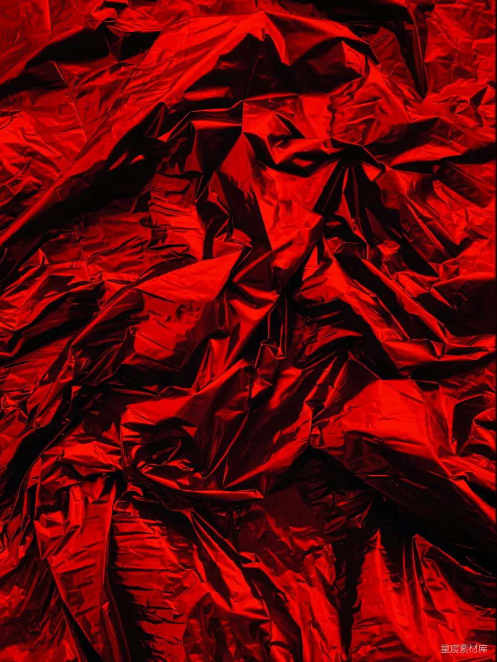 高清摄影 实验性 壁纸 一叠红色的皱巴巴的纸放在桌子上。