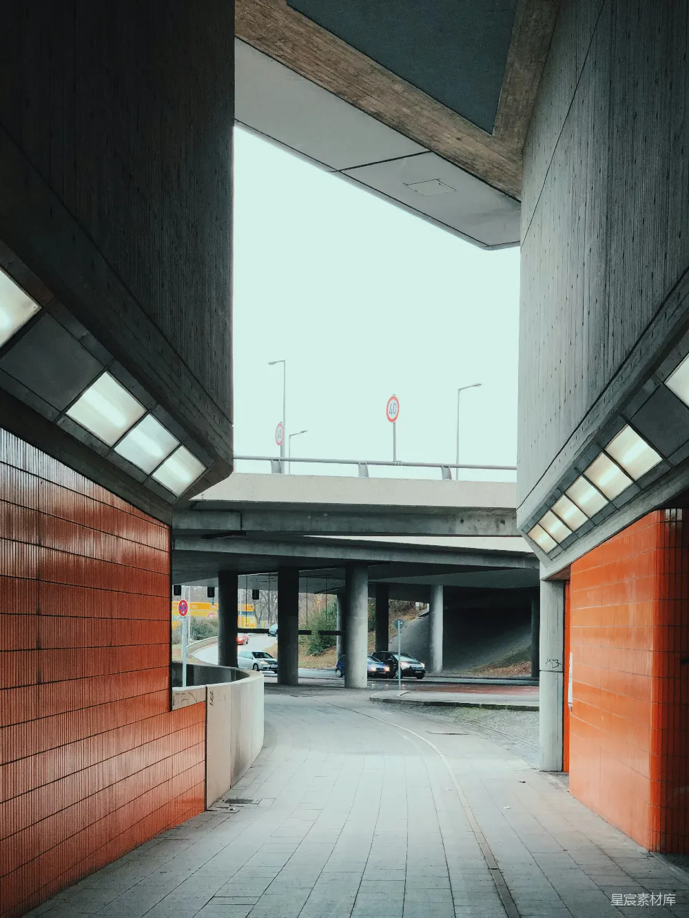 高清摄影  建筑物附近的路径