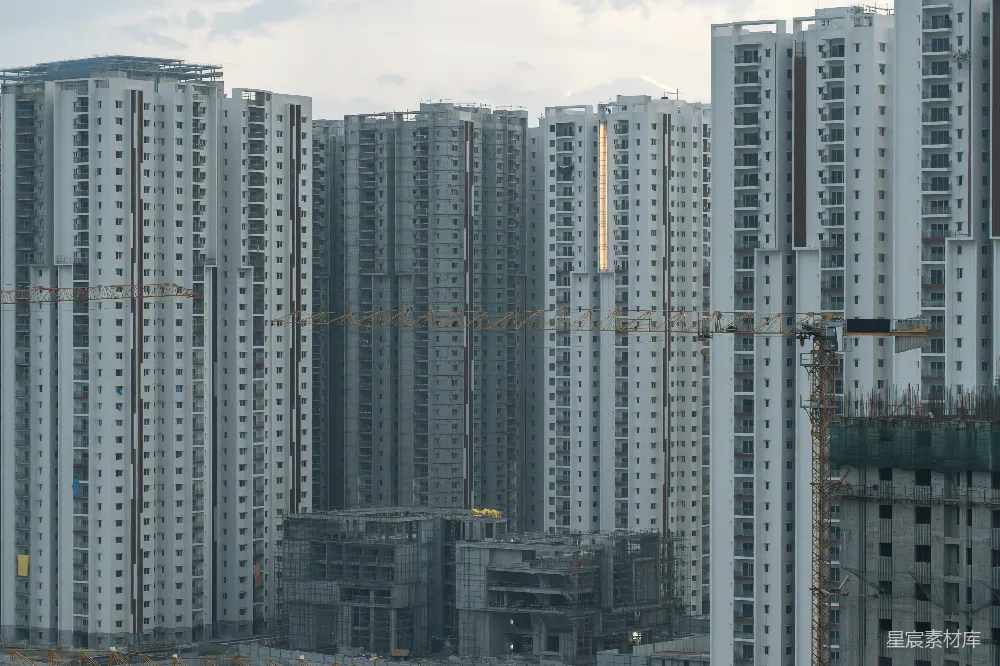 高清摄影  正在建设中的现代化高层公寓楼。