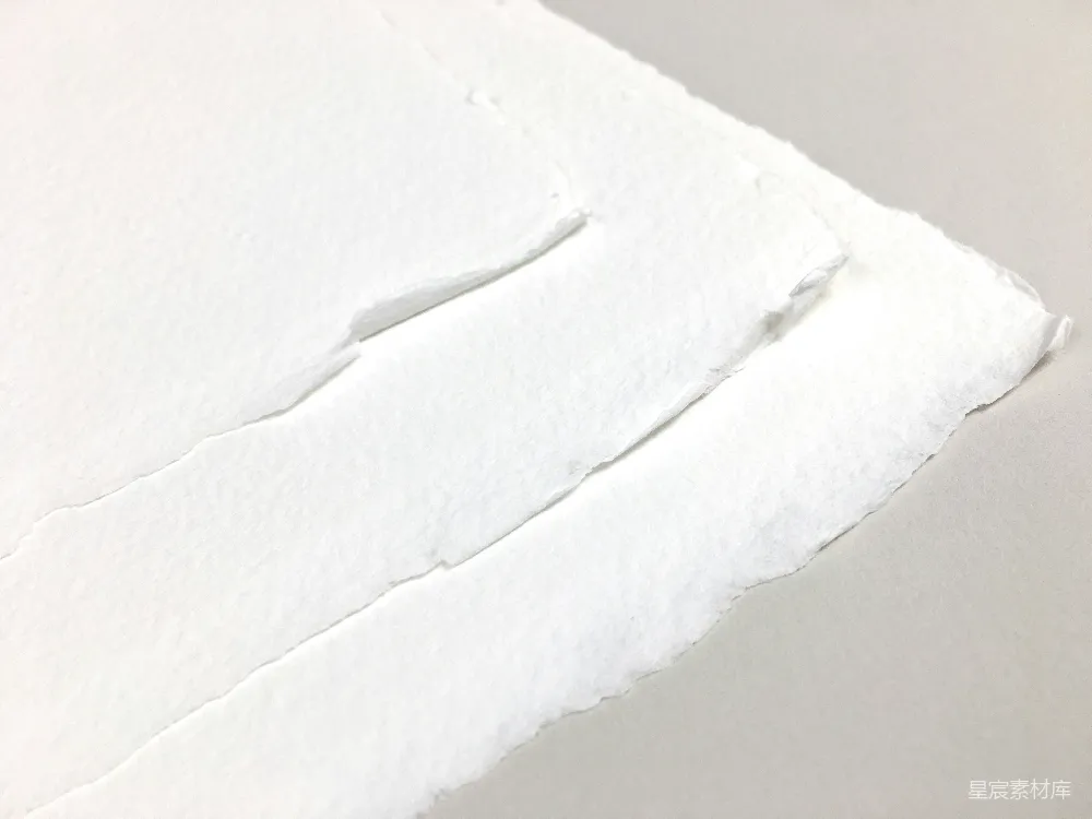 高清摄影  一张有孔的白纸
