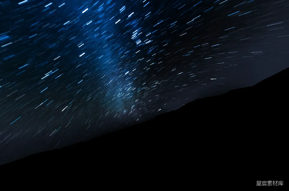 夜空中有许多星星。
