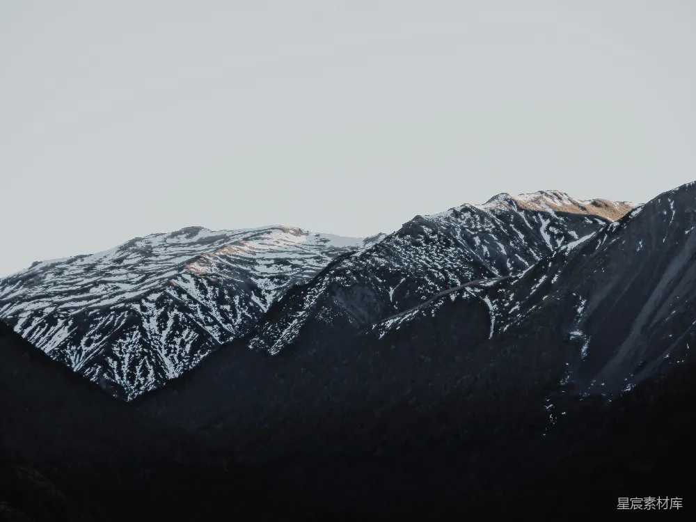 高清摄影  被雪覆盖的山