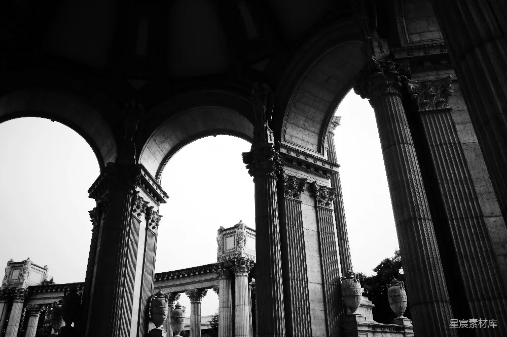 高清摄影  黑白色照片的建筑物