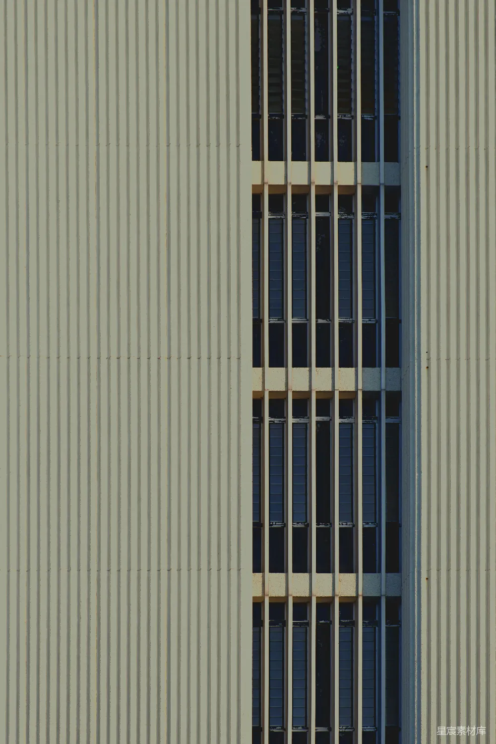 有窗户的建筑