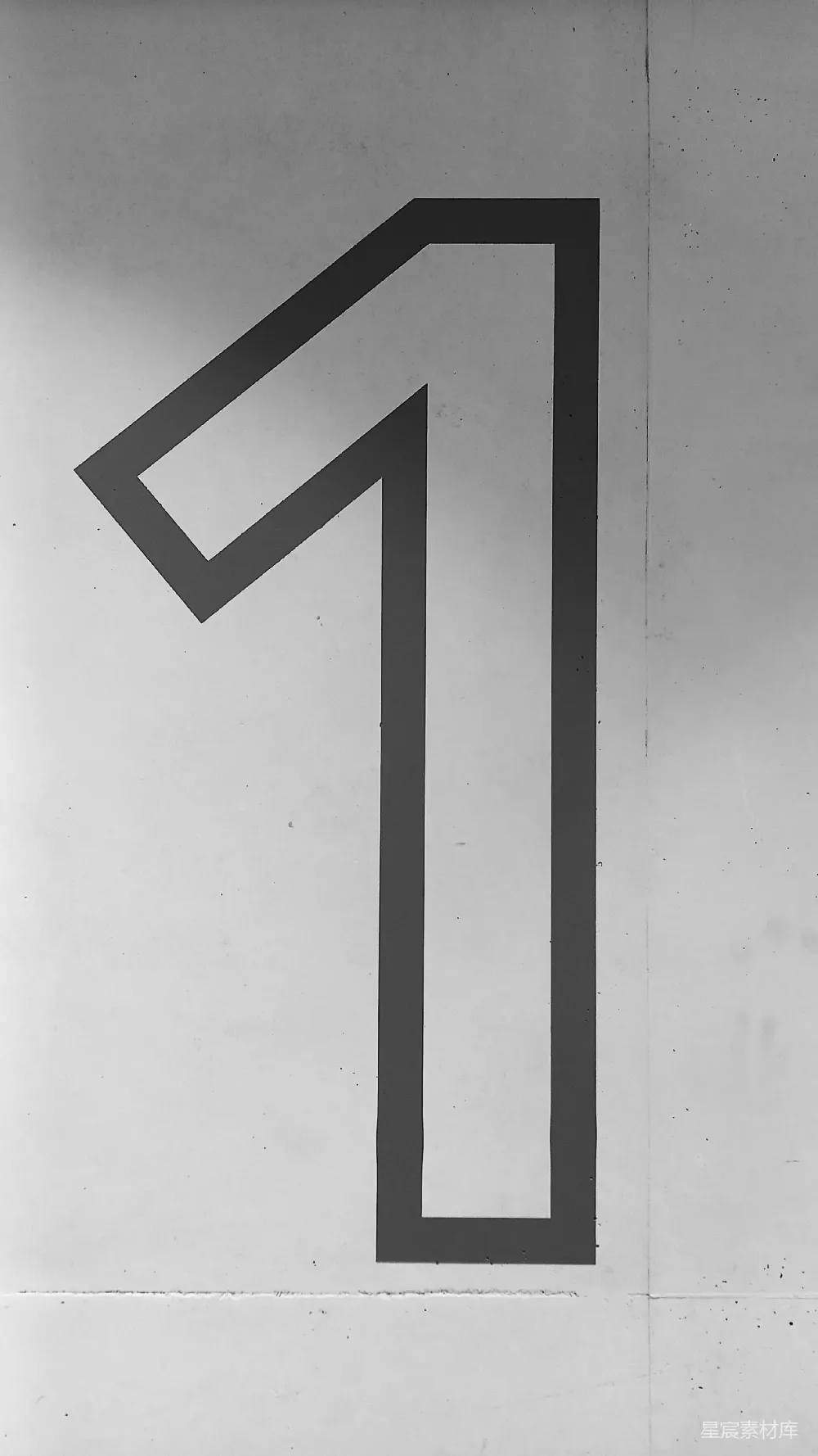 高清摄影 壁纸 一张黑白照片，上面有一个数字“1”的标志。