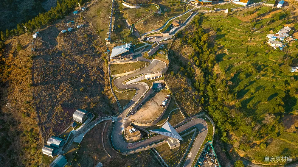 高清摄影 自然 旅行 一个大型工业区的空中俯瞰图