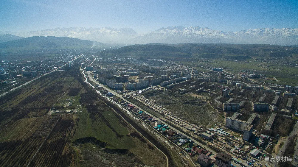 高清摄影  白天的城市空中俯瞰图