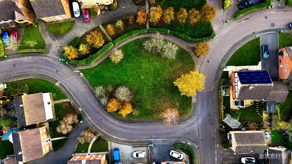 高清摄影  一个街区的街道十字路口的俯瞰图