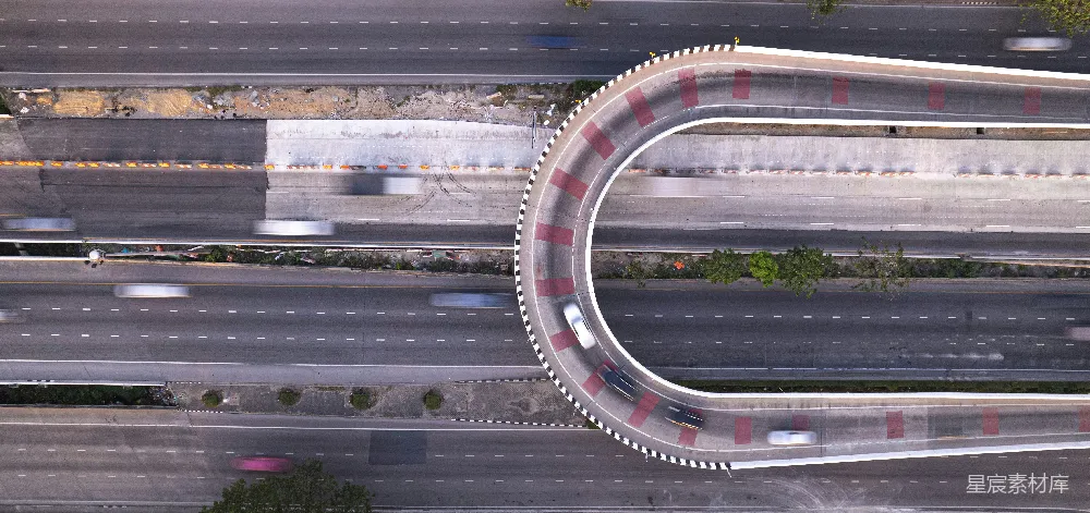 高清摄影  空中俯瞰一条高速公路，道路弯曲。