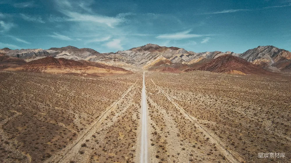 高清摄影 自然 一条沙漠中的道路俯瞰图