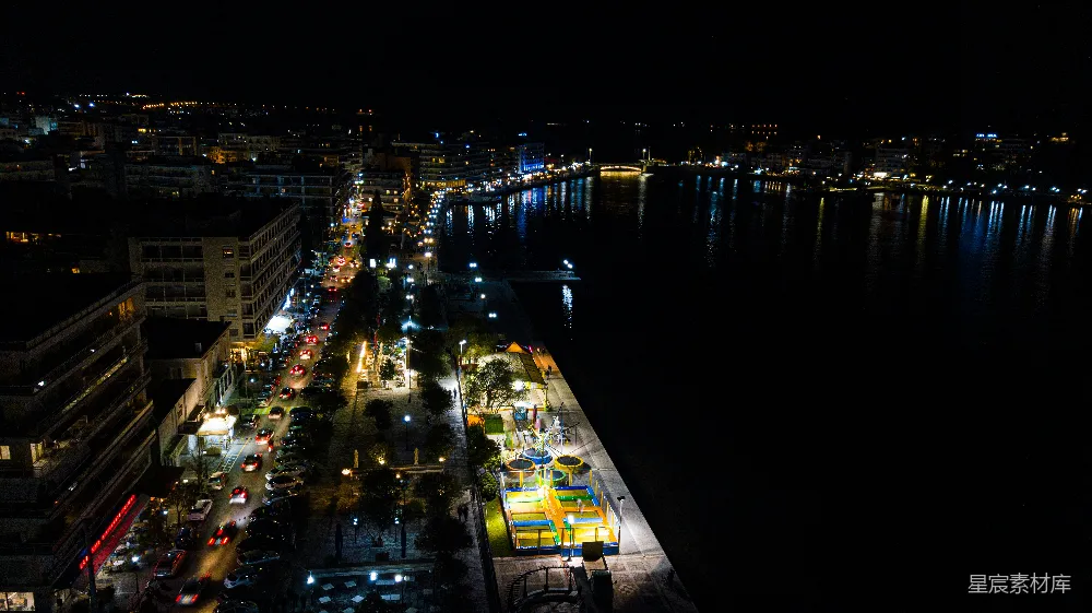 高清摄影  灯火辉煌的高楼大厦的城市夜景