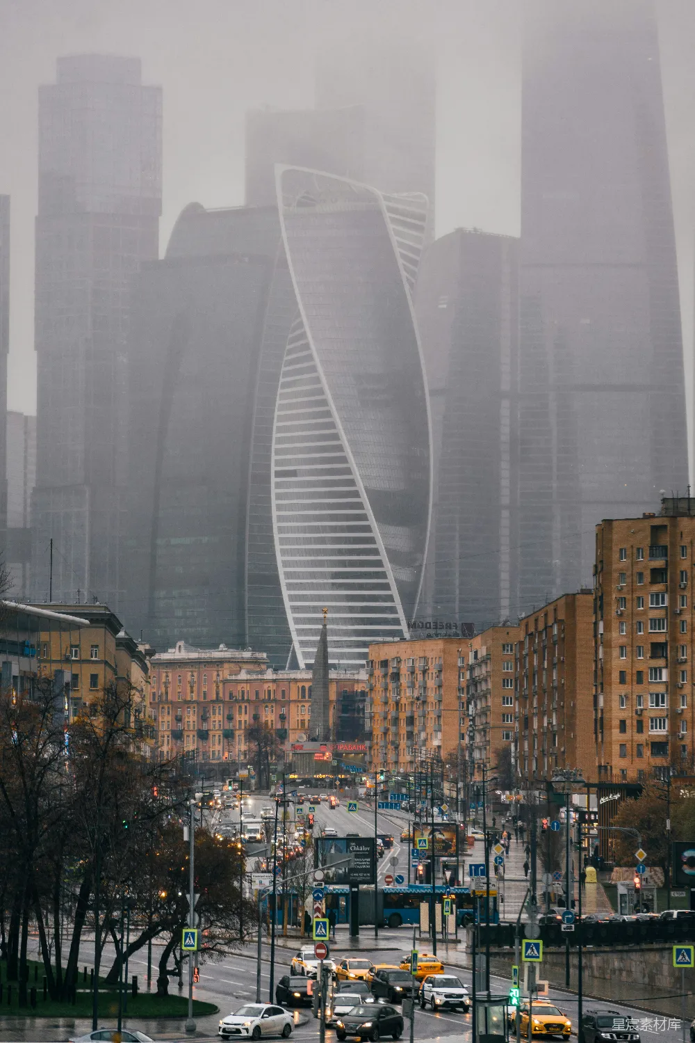 高清摄影 电影 壁纸 自然 旅行 一座高楼林立的城市背景