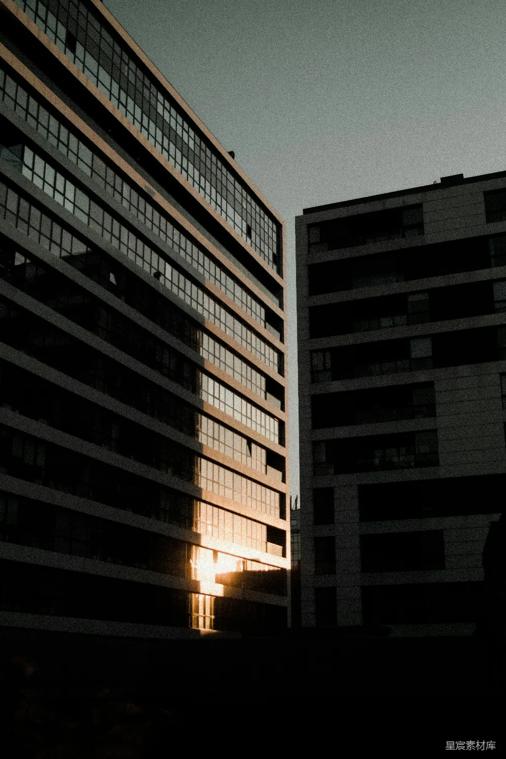 高清摄影  白天的白色混凝土建筑