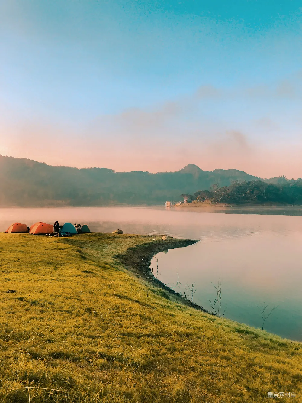 高清摄影 旅行 黄草地