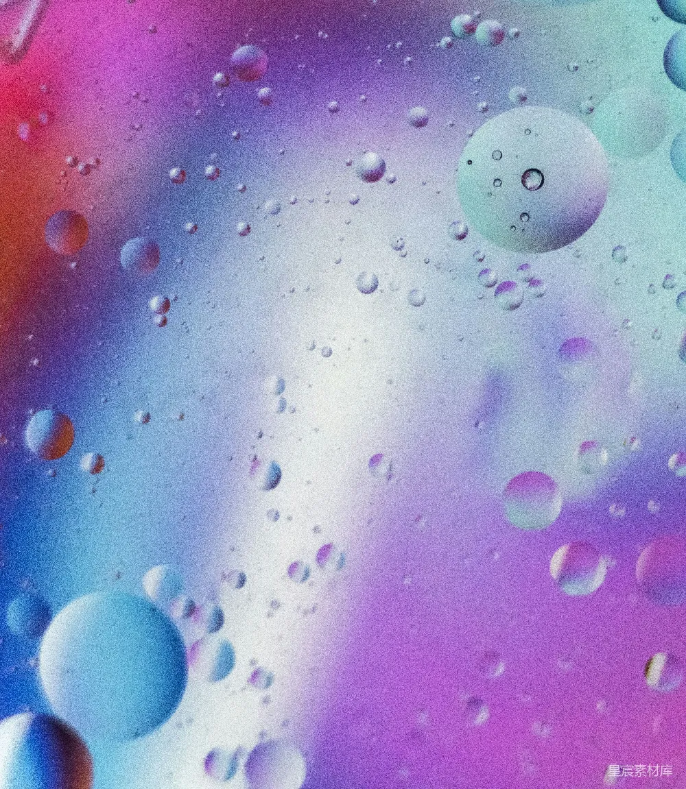 高清摄影  绿色表面上的粉蓝泡泡