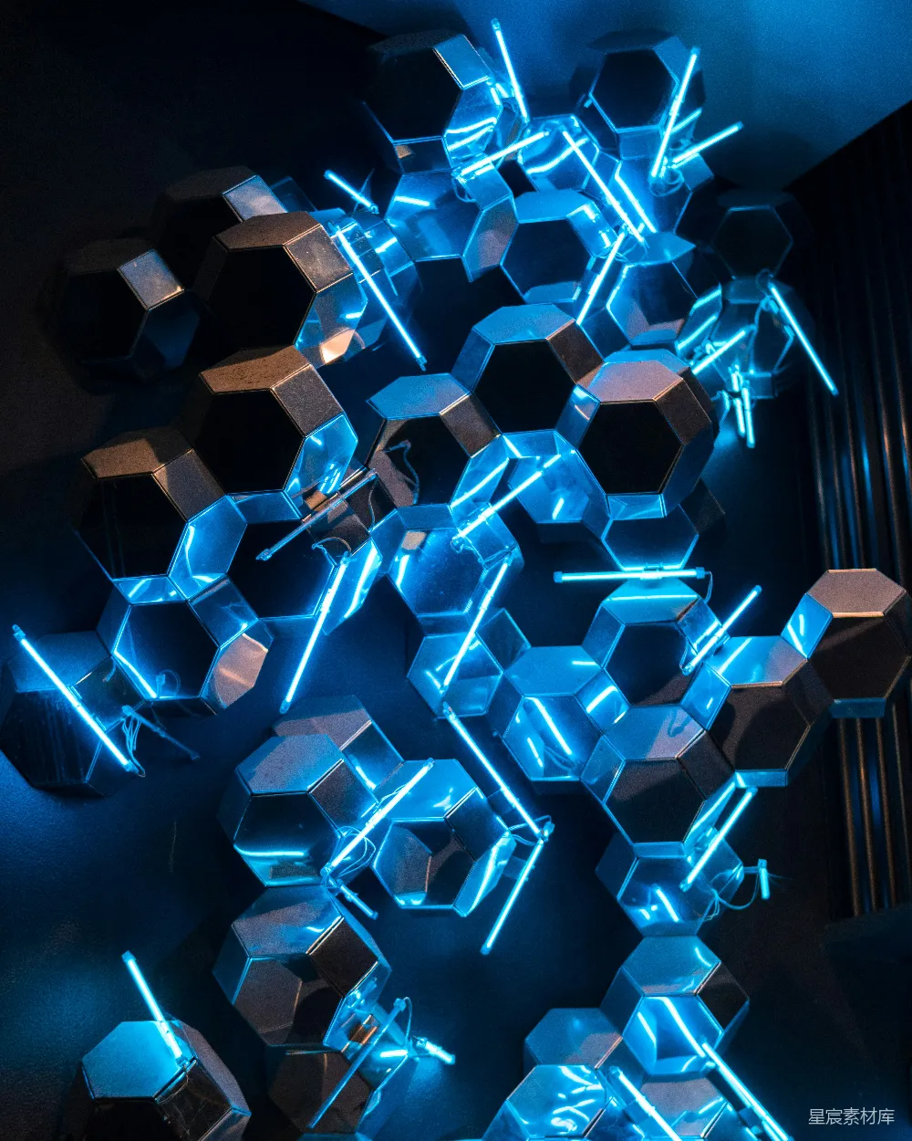 高清摄影  蓝色和黑色的数字壁纸