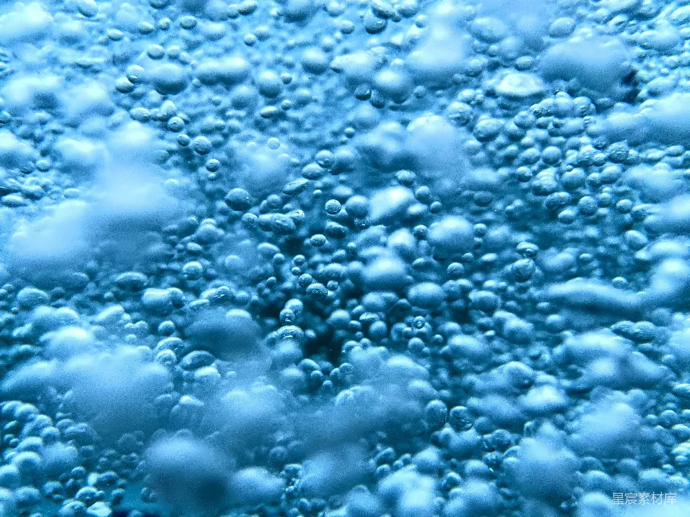 高清摄影  玻璃板上的水滴