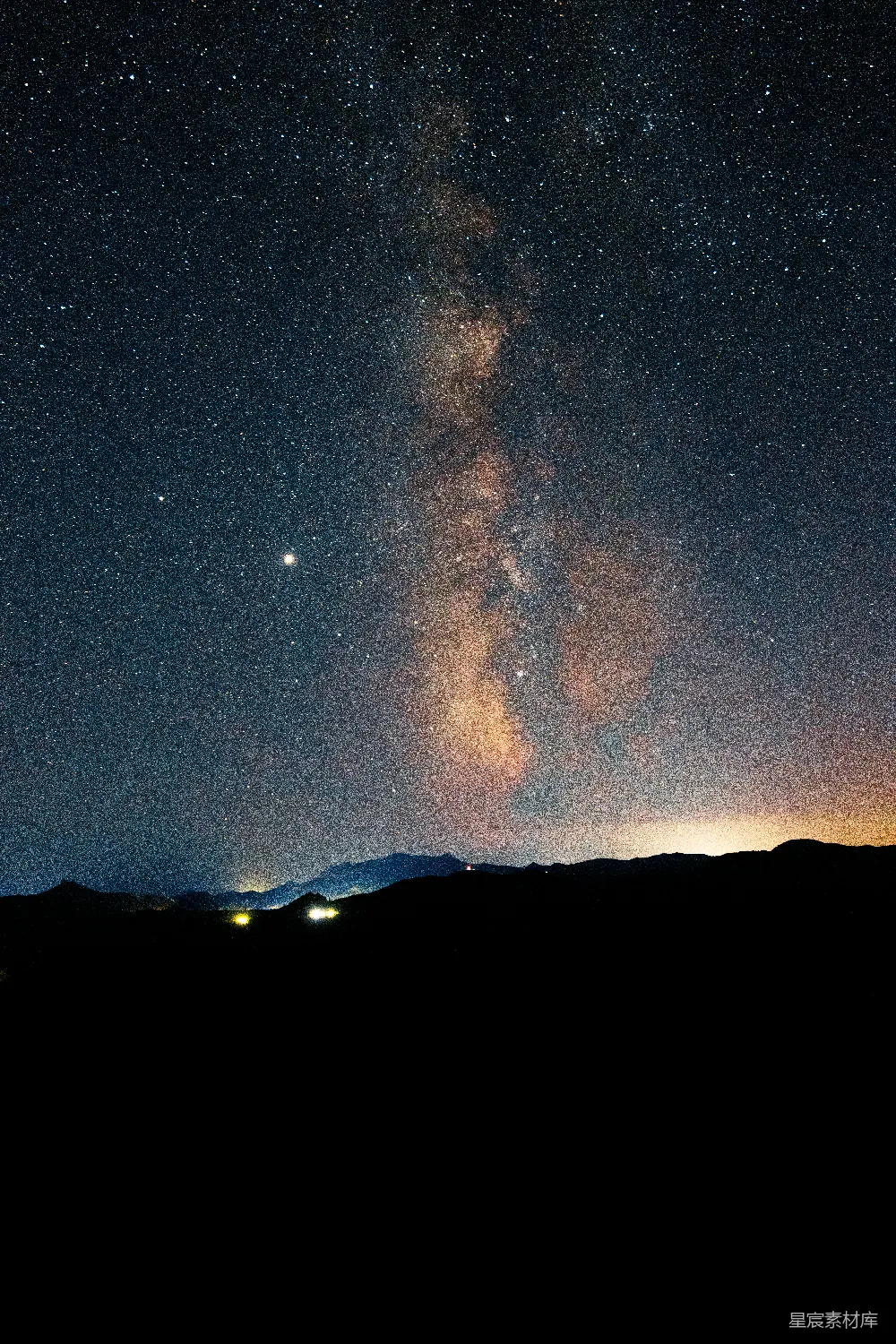 高清摄影 壁纸 自然 旅行 实验性 夜空中的星星和银河。