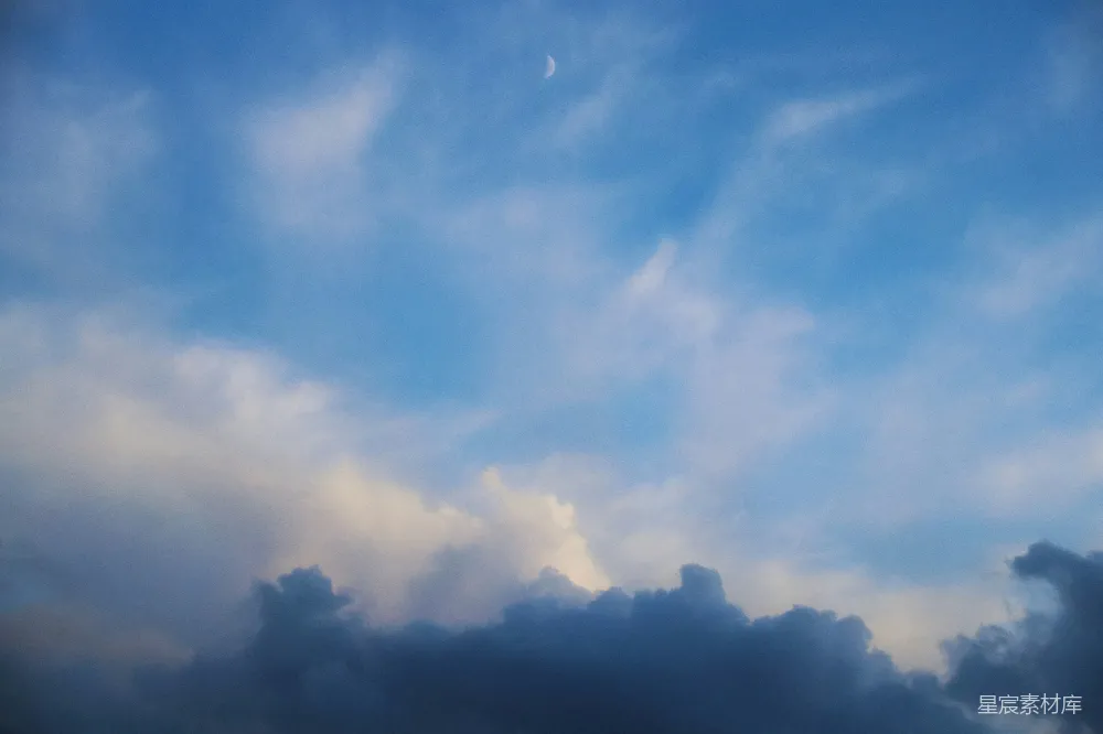 高清摄影  白天的白云蓝天