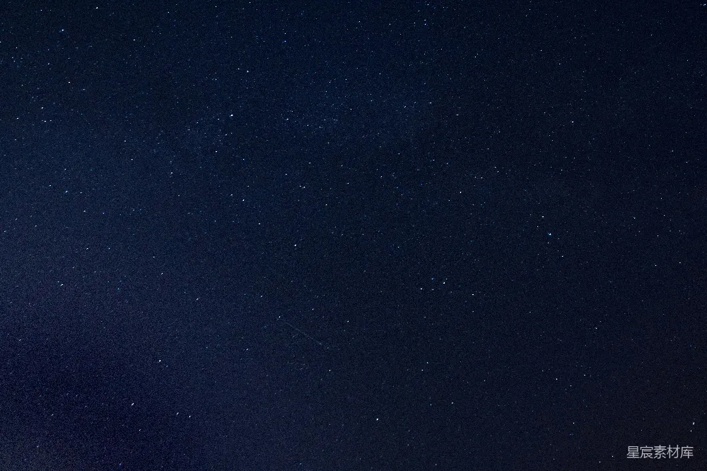 高清摄影 实验性 自然 壁纸 旅行 夜空中满是星星，还飘着几朵云。