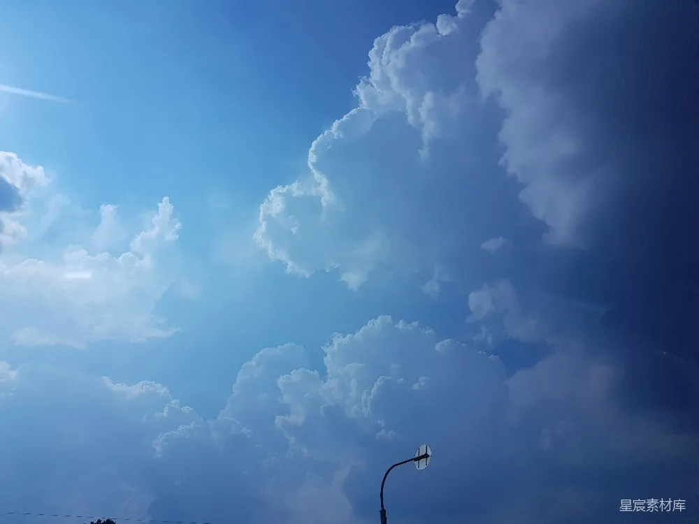 高清摄影  白天的白云和蓝天