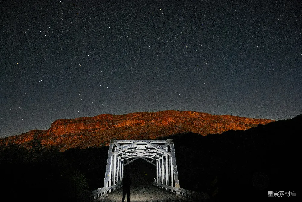 高清摄影  星夜下的白桥
