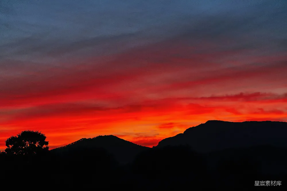 高清摄影 旅行 自然 壁纸 夕阳西下时山的剪影