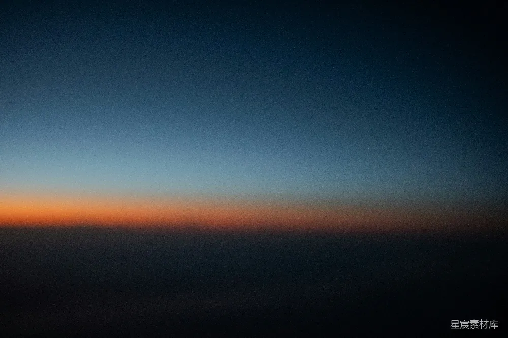 高清摄影  黄昏时分的天际，渐变的天空