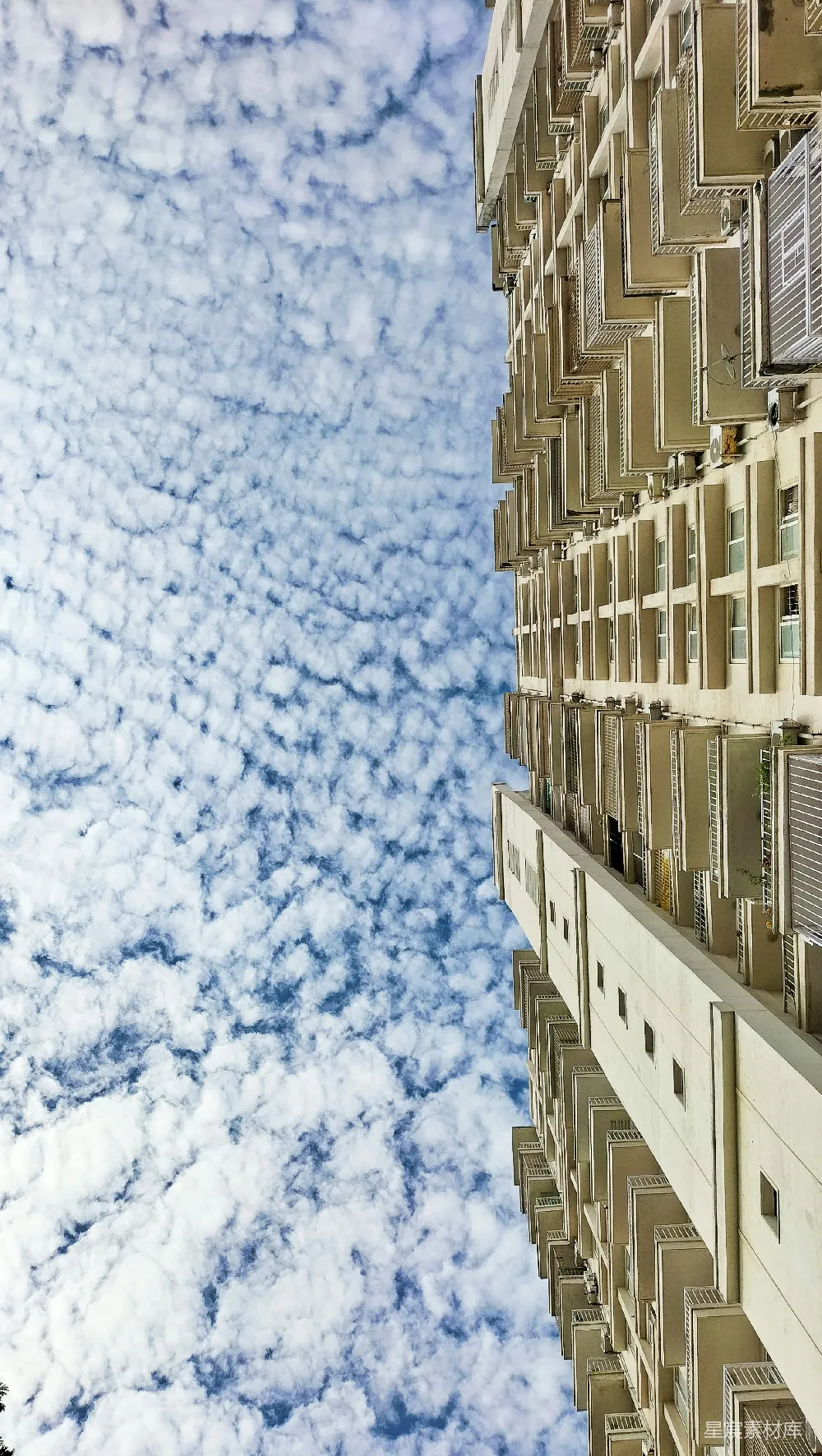 高清摄影  一座很高的建筑物，背景是天空。
