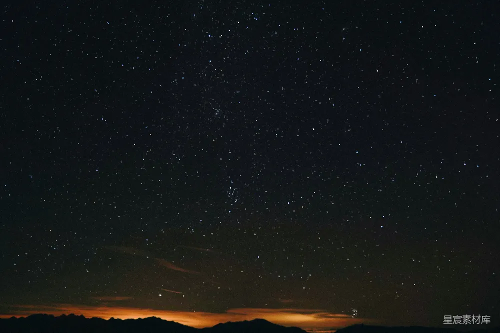 高清摄影  夜晚山峦的剪影