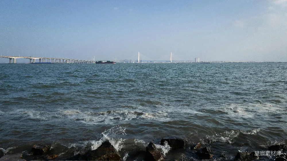 高清摄影  桥横跨过海洋。