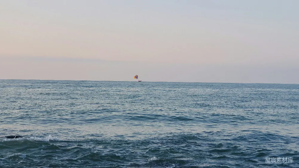 高清摄影 旅行 自然 阴云密布的海面