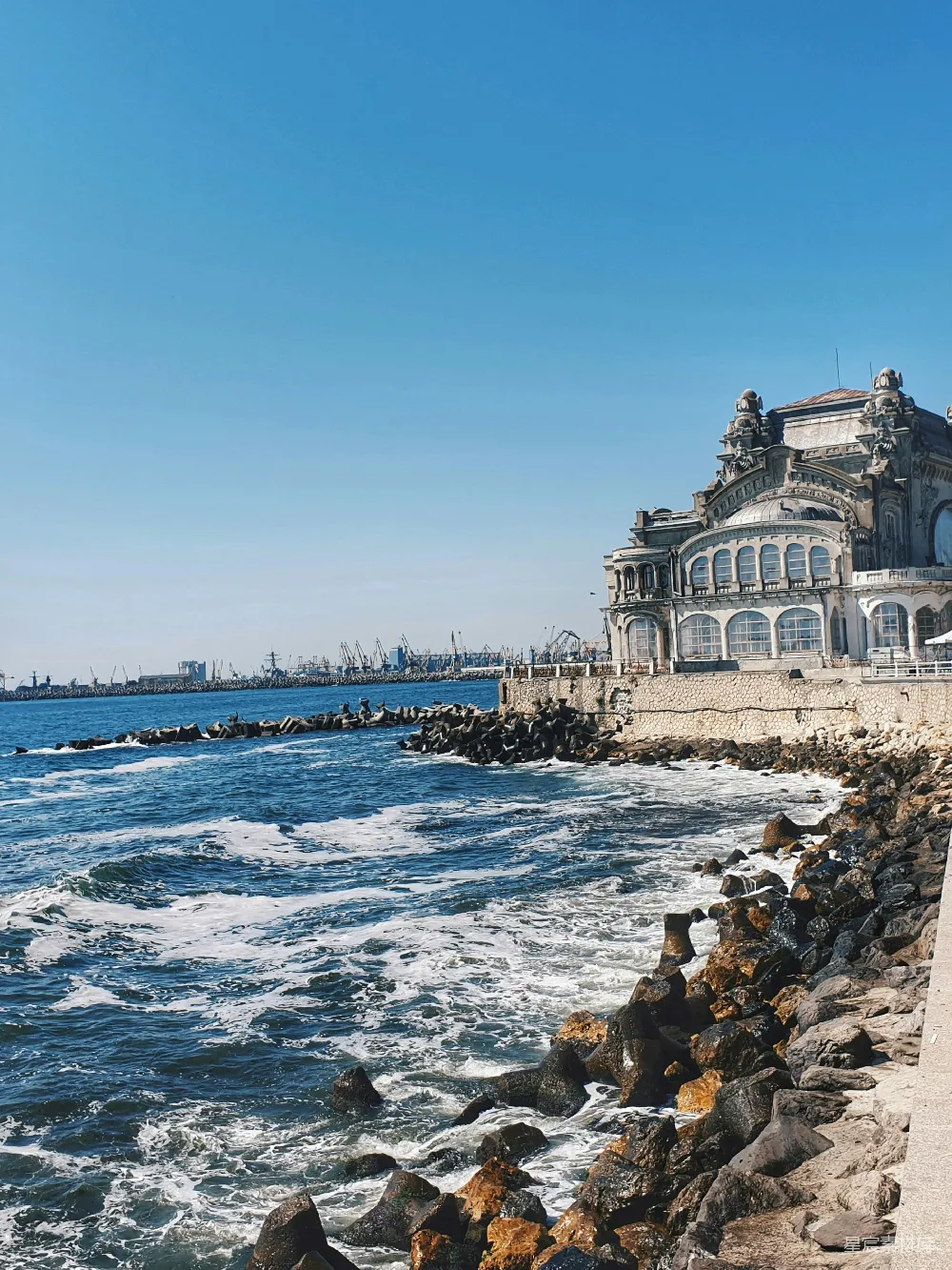 高清摄影  海边的白色建筑