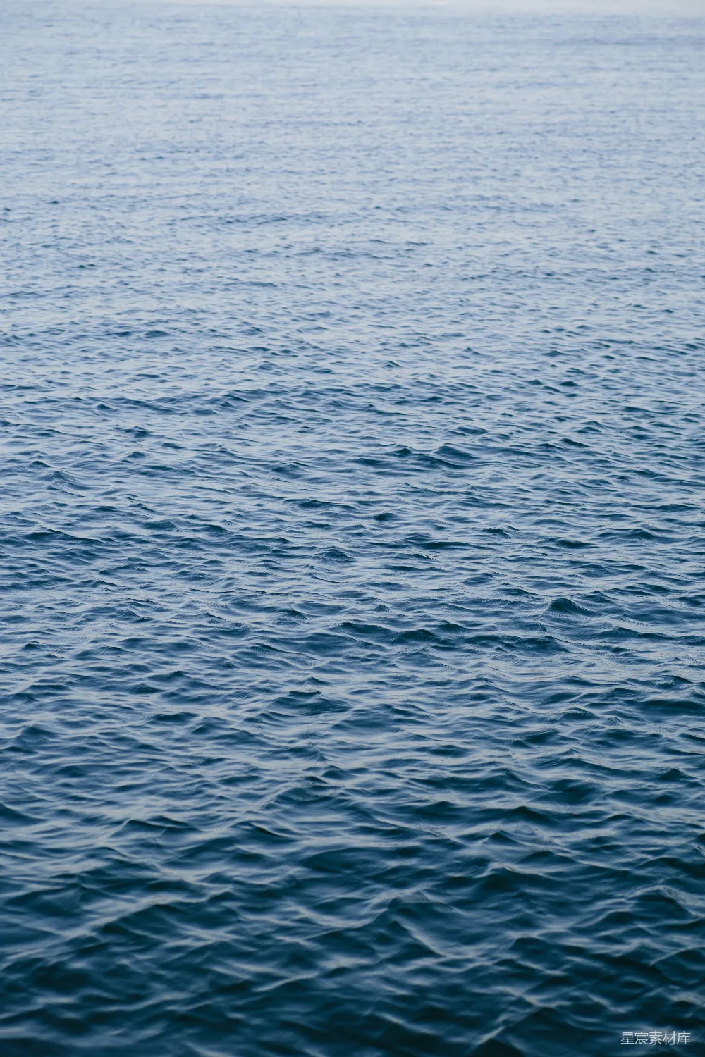 高清摄影  白天的蓝色海水