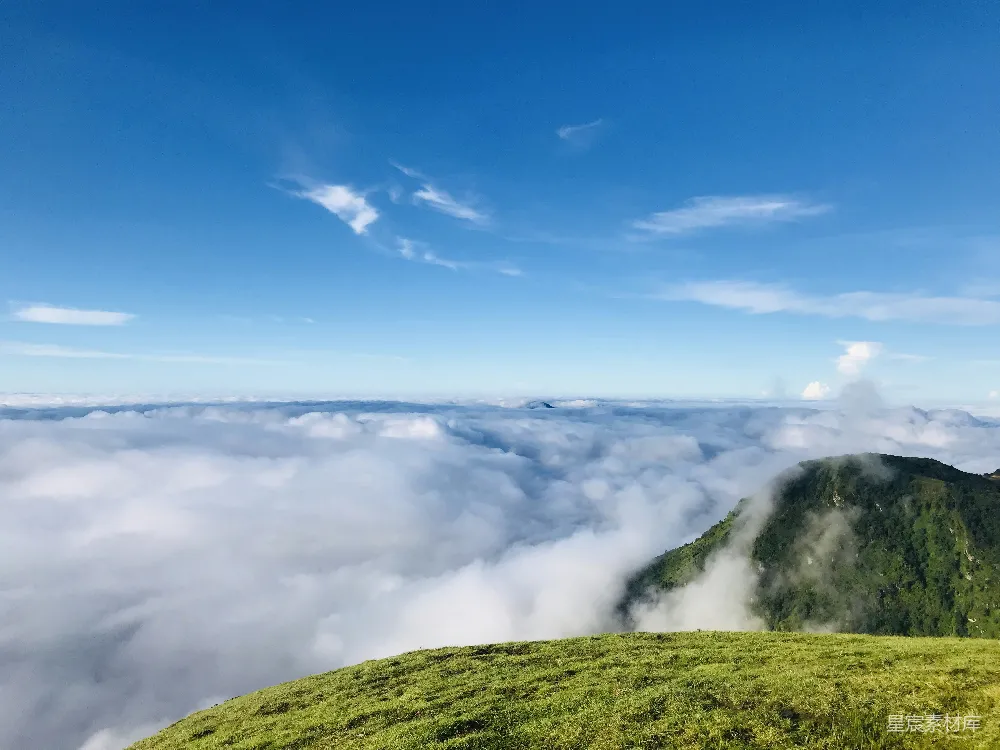 高清摄影  蓝天下的青山