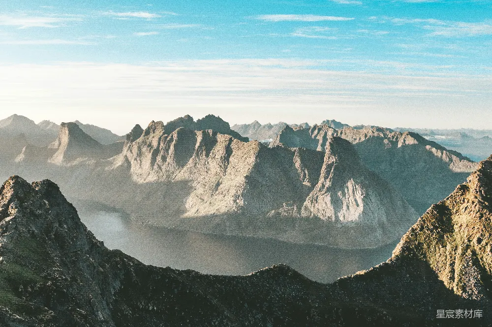 高清摄影  白天的山景