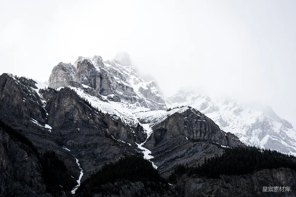 高清摄影  雪山覆盖的山脉摄影