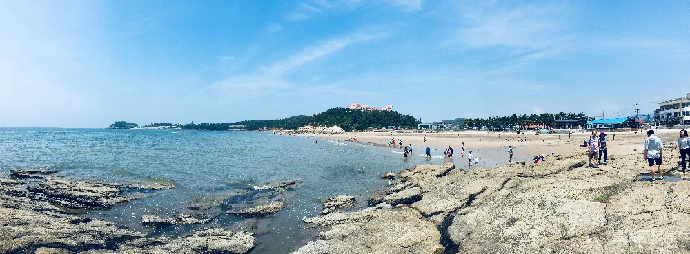 高清摄影  白天海滩上的人