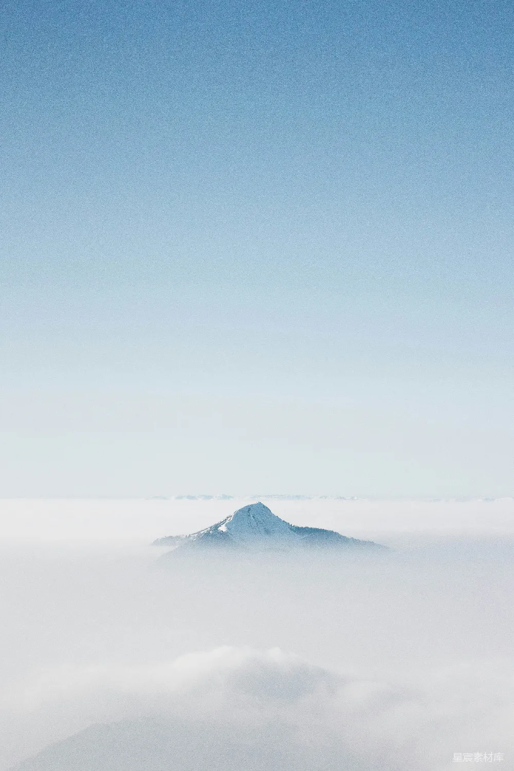 高清摄影 壁纸 自然 旅行 白天蓝天下白雪覆盖的山峰