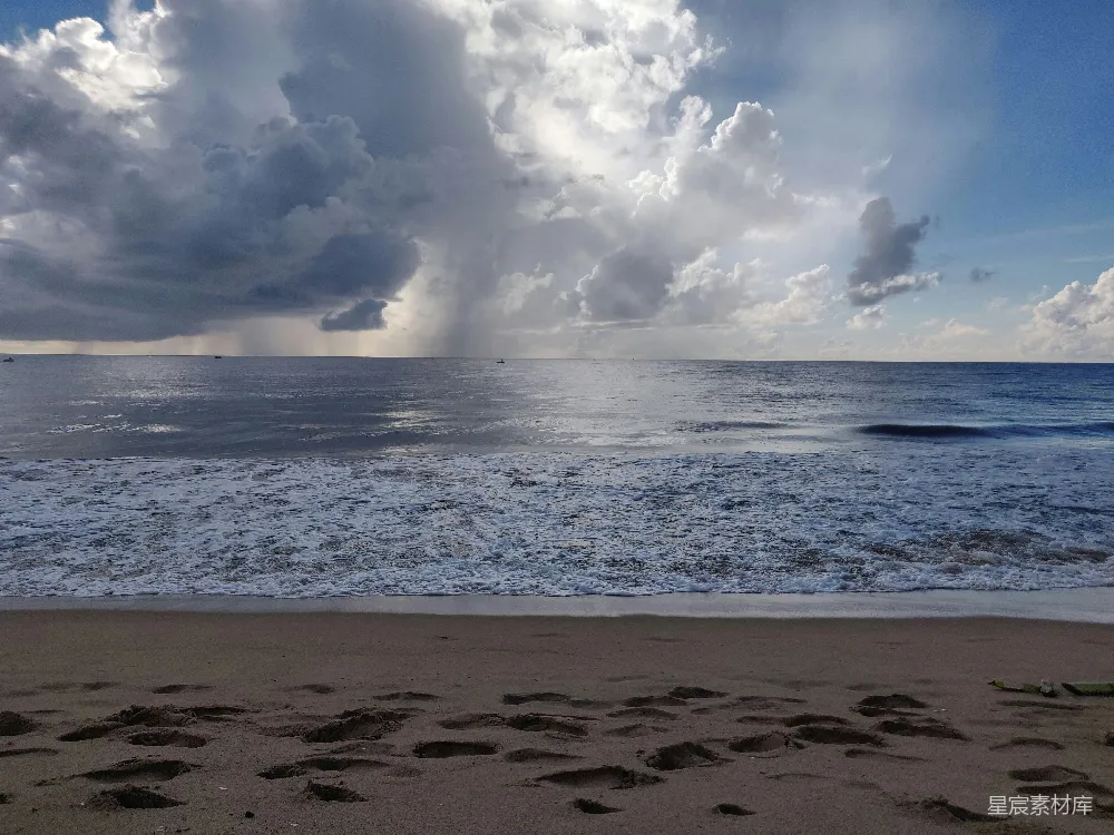 高清摄影  海滩上的海浪景色