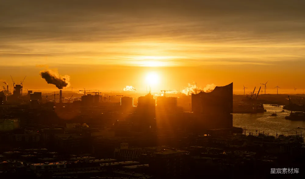 高清摄影 壁纸 夕阳正在城市的天际线落下。
