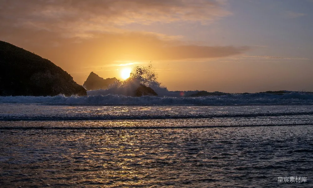 高清摄影 自然 旅行 壁纸 夕阳下的水面