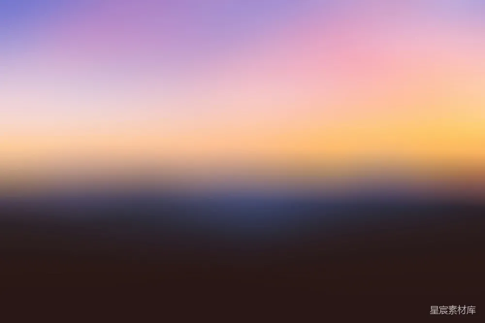 高清摄影  夕阳照耀在一大片水域之上