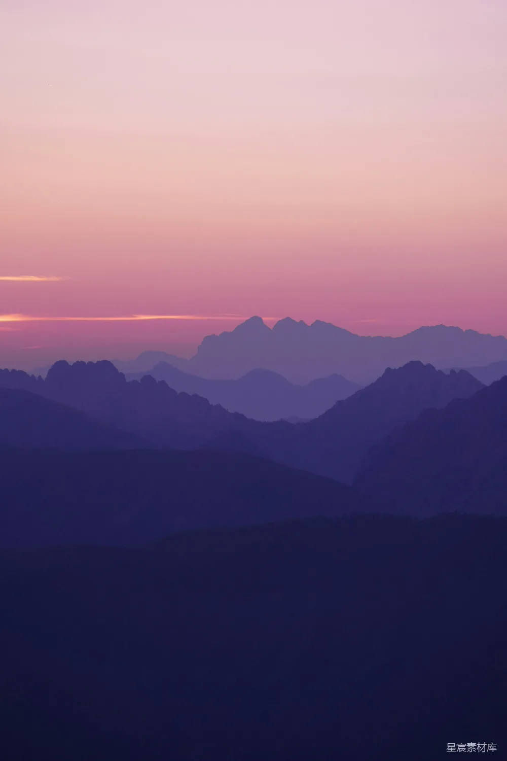 高清摄影 壁纸 自然 夕阳下的山脉景色