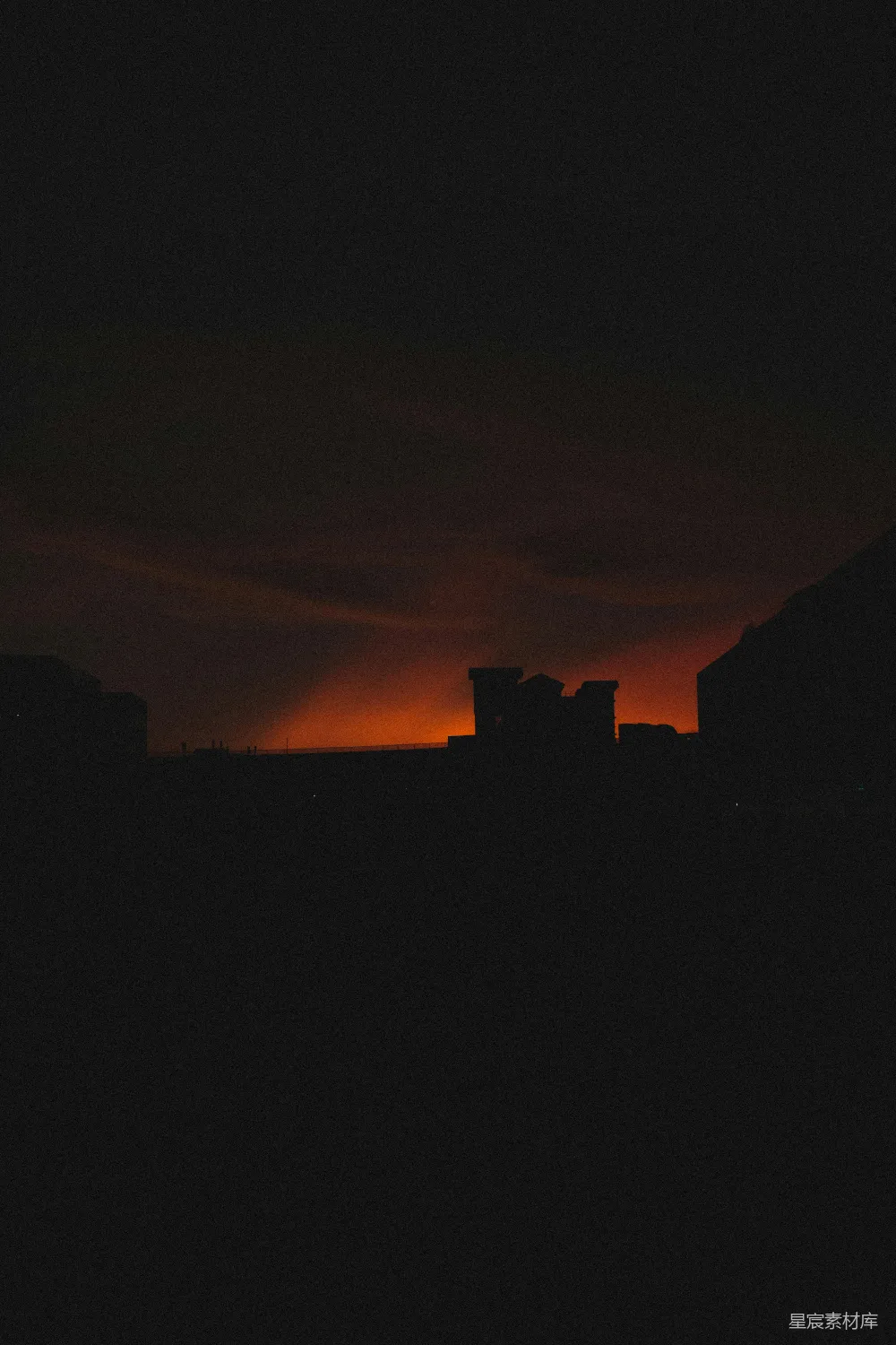 高清摄影  夕阳下建筑的剪影