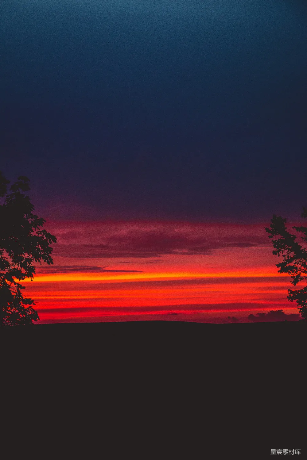 高清摄影 壁纸 夕阳染红的天空