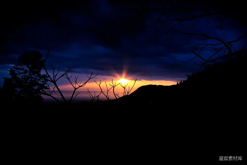 高清摄影 自然 壁纸 夕阳下山的剪影